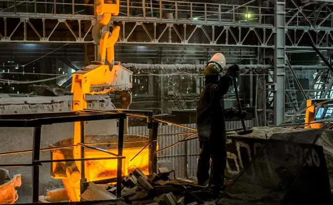 Приватизированный по мутной схеме ЧЭМК продолжает коптить небо