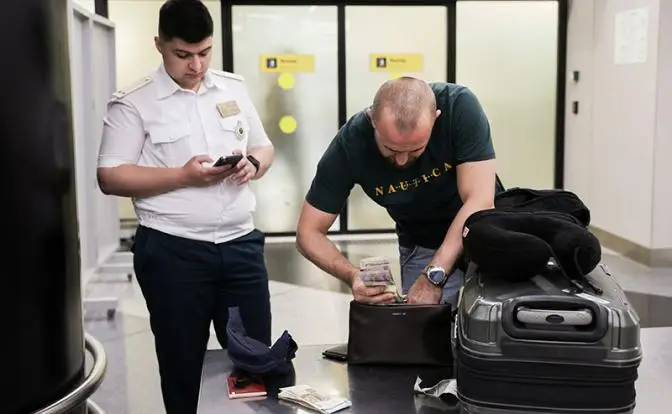 Путин наложил запрет на разграбление российской наличности