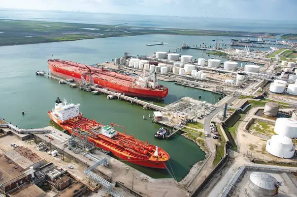 Россия теряет десятки миллиардов рублей в день от простоя портов на Балтике