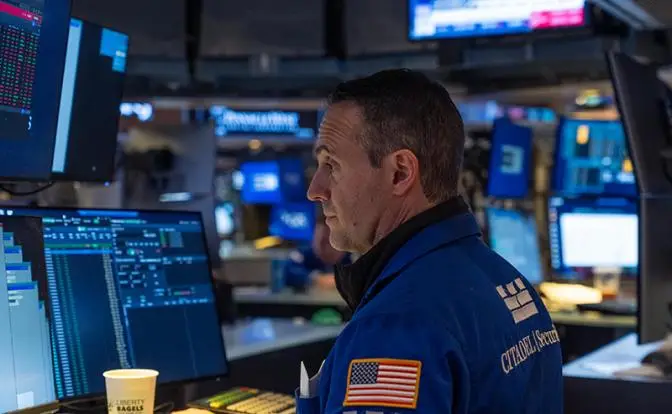 Зона сплошной турбулентности: Нефть без цены, сделки остановлены