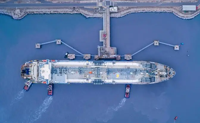 Дырявый «пакет санкций»: Европа испугалась наезжать на русскую нефть