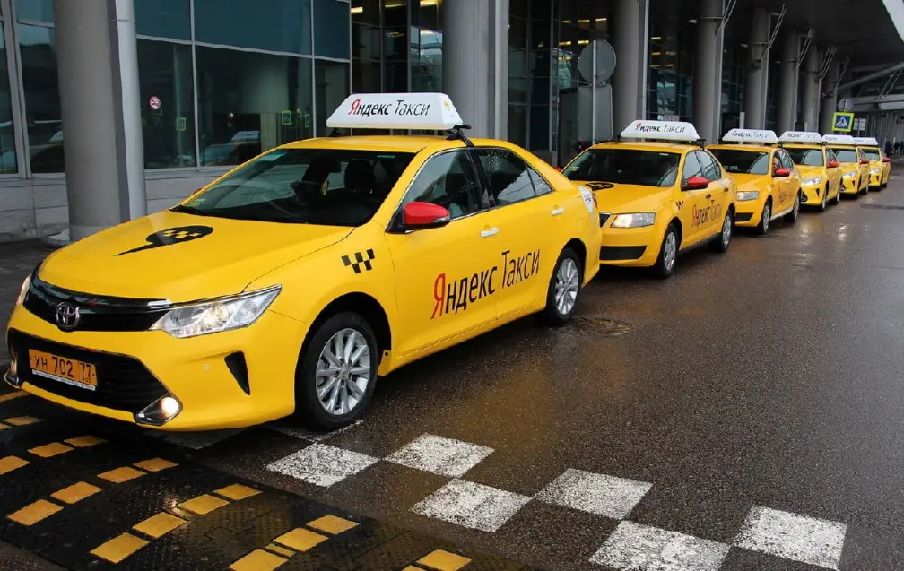 Теперь на 30% дороже: такси становится роскошью в России