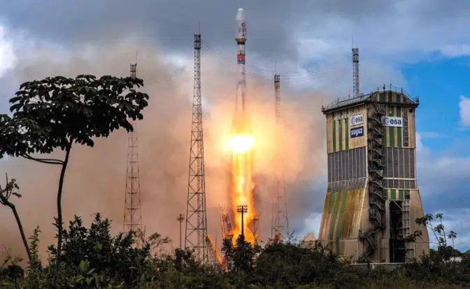 Месть Путину: Макрон разорвал «Союз» в Гвиане