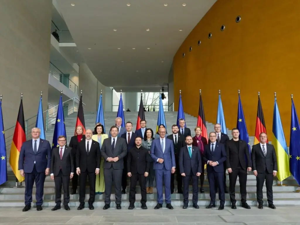 Европа просит подождать: Киев поставили в режим ожидания траншей