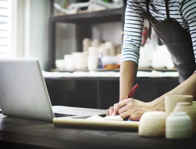 Ловушка для бизнеса: подставные клиенты «душат» мелких предпринимателей