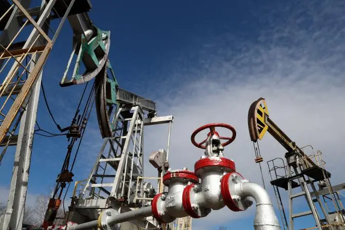 Присосаться к нефтяной трубе — задача со звездочкой