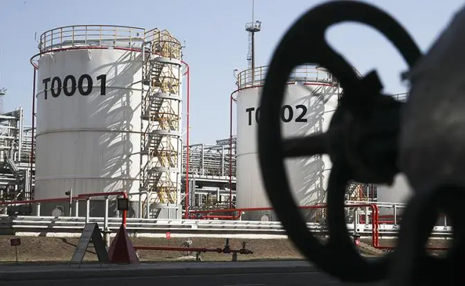 200 млрд в бюджет от нефти позволят нам разве что свести концы с концами