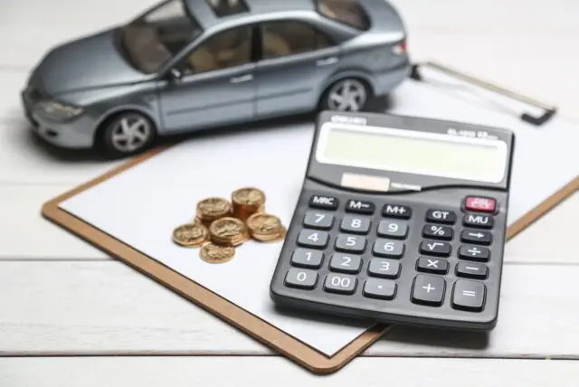 Продавцы ОСАГО страхуются: цена полиса стала значительно дороже