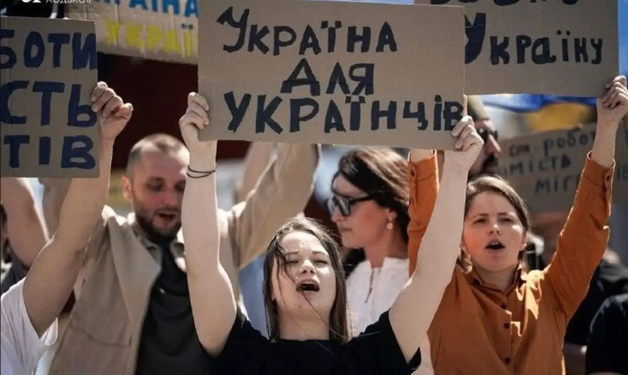 Украина: безлюдье замаскируют мигрантами