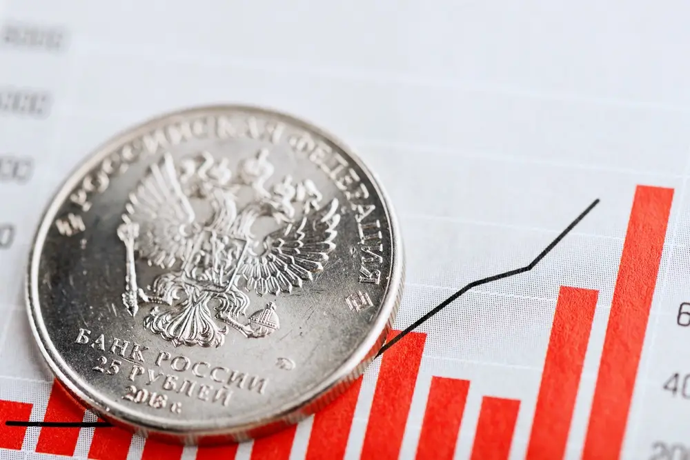 Российская экономика: старый мотор еще работает, но уже дымит