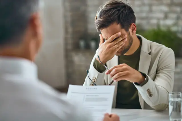 «По собственному» уволиться или бороться: эксперт раскрыл выгодный вариант