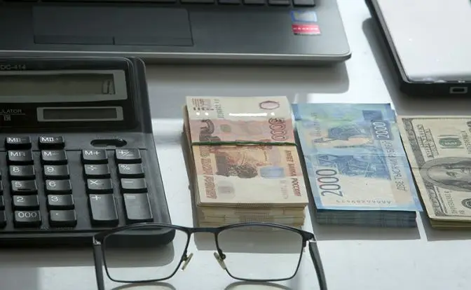 Вместо экономических реформ россиянам предлагают игру в считалочки