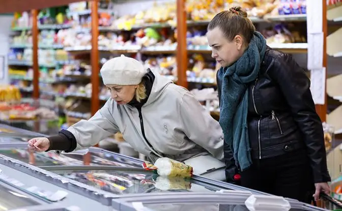 Красная икра по цене черной, ЖКХ до +22%: Чем ещё нас удивит конец года?